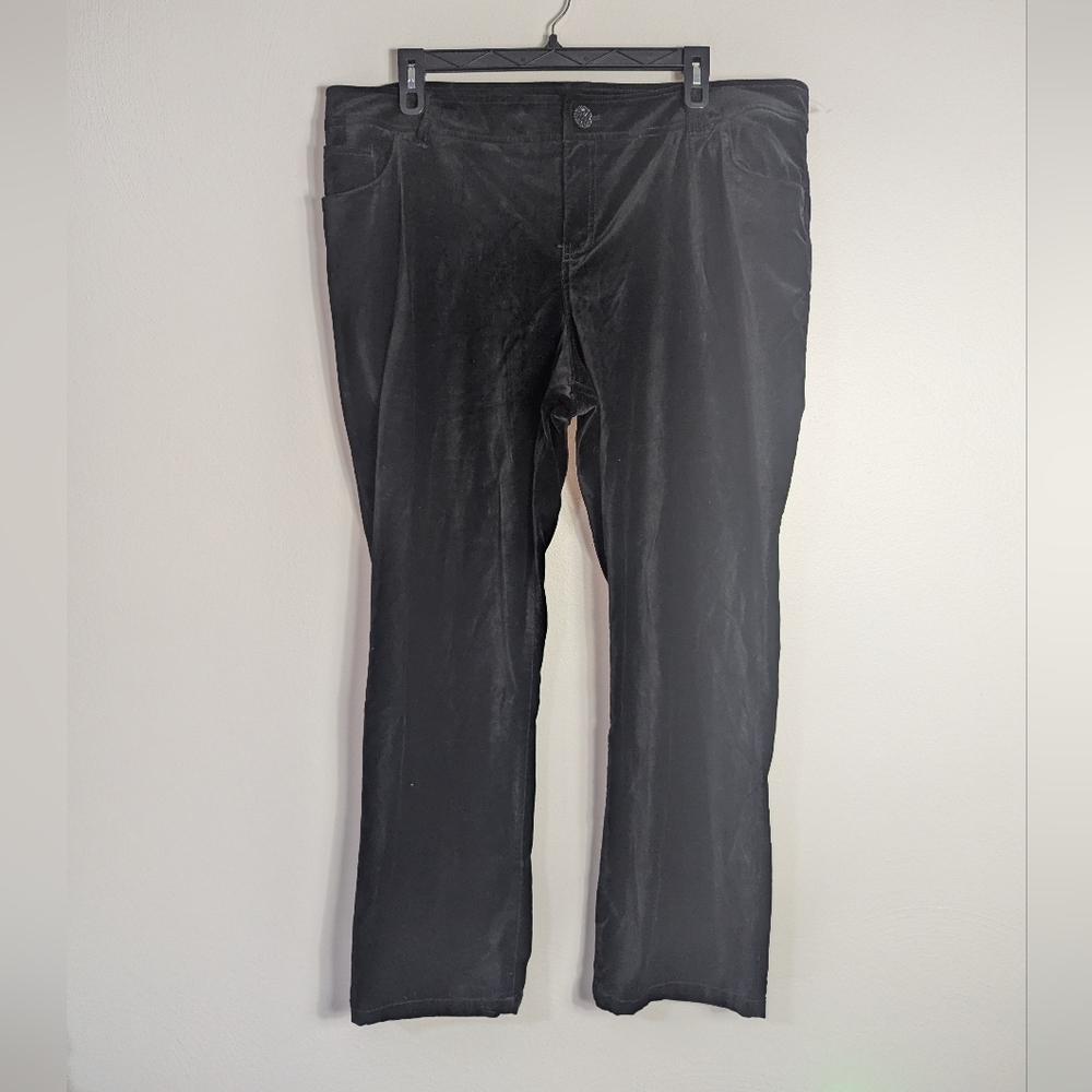 24 Lane Bryant Black Velvet Embroidered‎ Pocket Pants